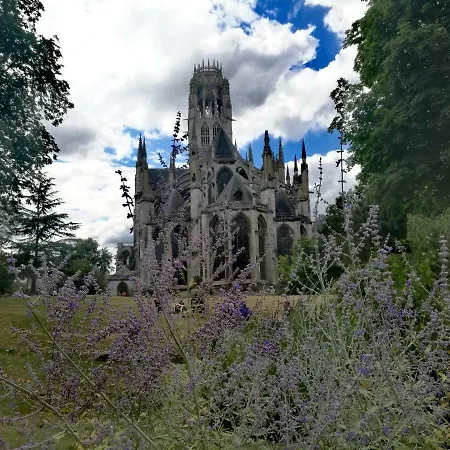 Апартаменты Grand Proche Chu *